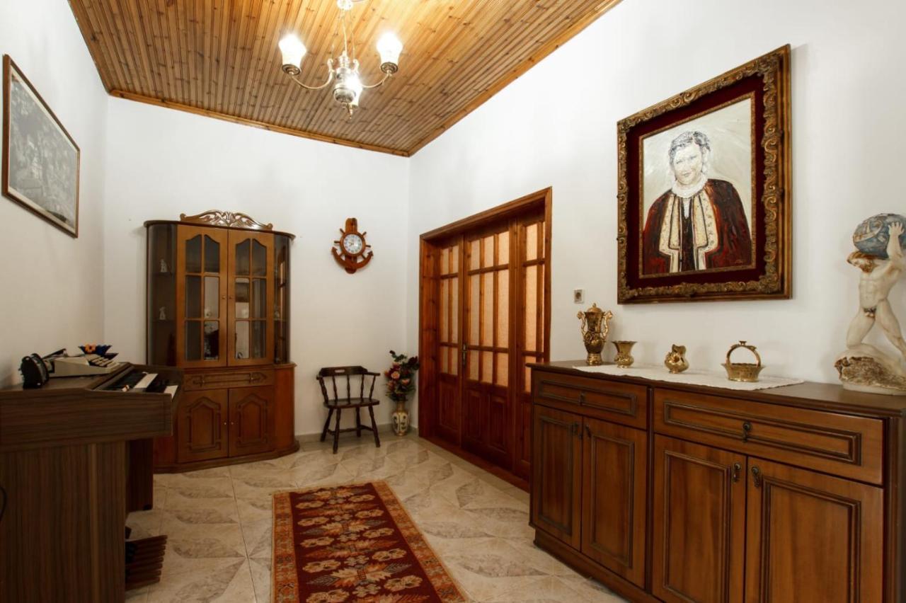 Emblematic House Apartment 2 Gjirokastër Esterno foto