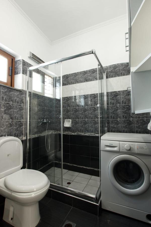 Emblematic House Apartment 2 Gjirokastër Esterno foto