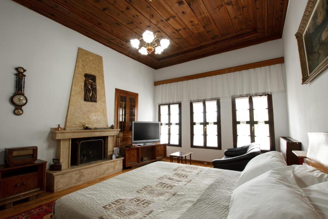 Emblematic House Apartment 2 Gjirokastër Esterno foto
