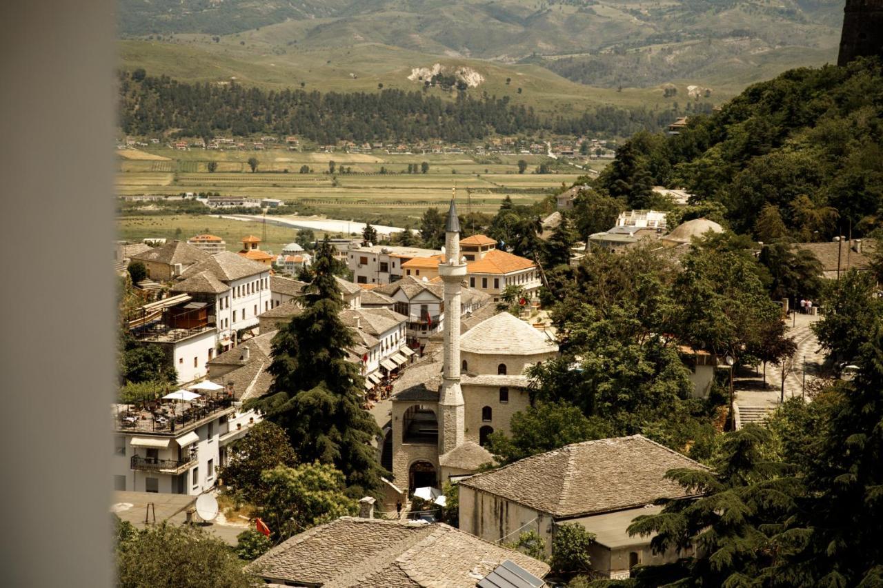 Emblematic House Apartment 2 Gjirokastër Esterno foto