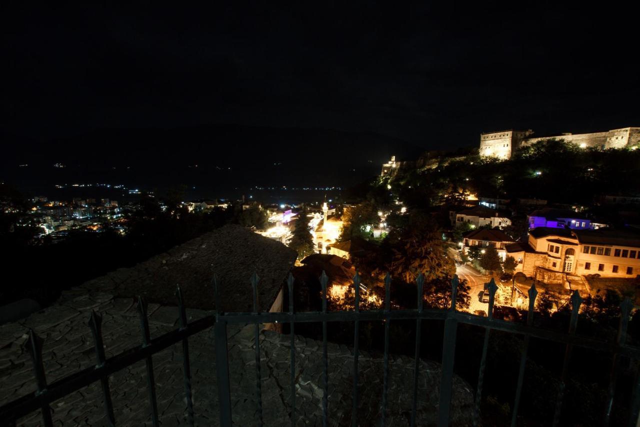 Emblematic House Apartment 2 Gjirokastër Esterno foto