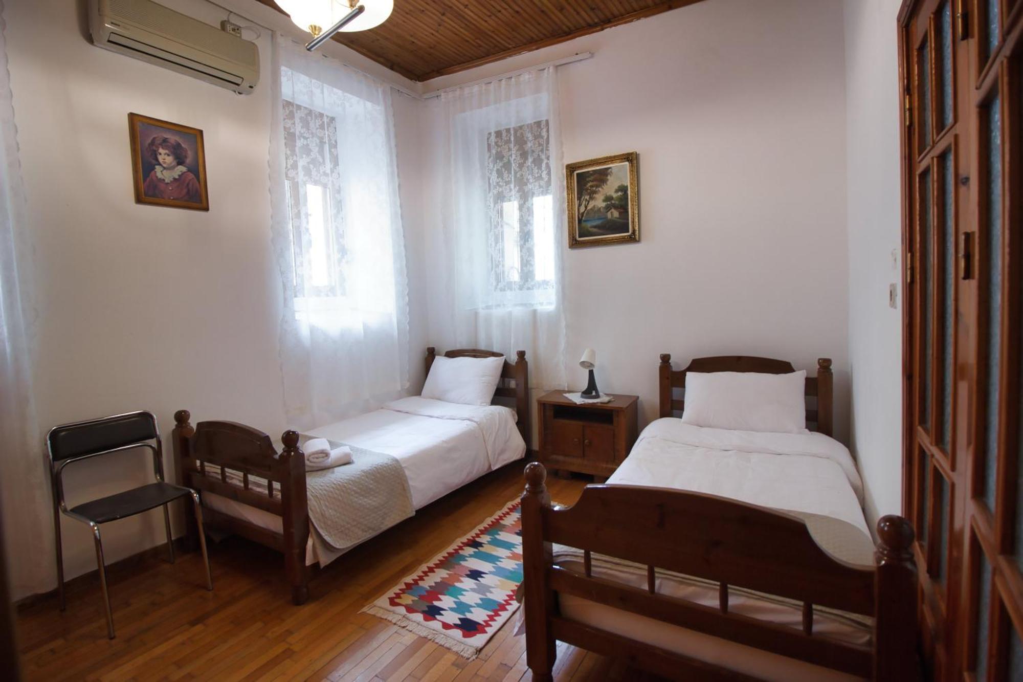 Emblematic House Apartment 2 Gjirokastër Esterno foto