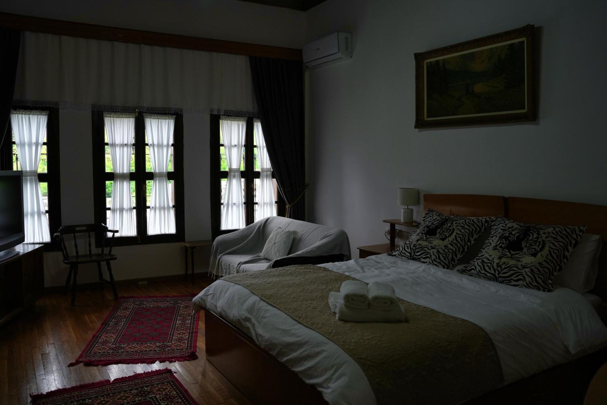 Emblematic House Apartment 2 Gjirokastër Esterno foto